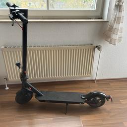 Hallo,
Ich verkaufe einen E-Scooter mit Straßenzulassung der einwandfrei funktioniert.
Die Höchstgeschwindigkeit beträgt 20 Km/h.

Bei Fragen können sie mir gerne schreiben