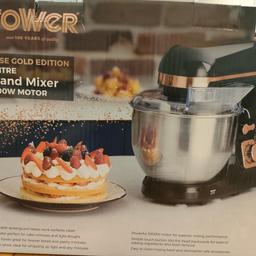 5 Litre capacity Stand Mixer.
1000W Motor (6 speed settings and pulse function)
3-IN-1 mixer (beats, whisks, kneads)
Removable splashguard keeps work surfaces clean. Flat beater included. Dough hooks are great for heavier bread and balloon whisk for airy mixtures.
Easy to clean mixing bowl and dishwasher safe accessories.