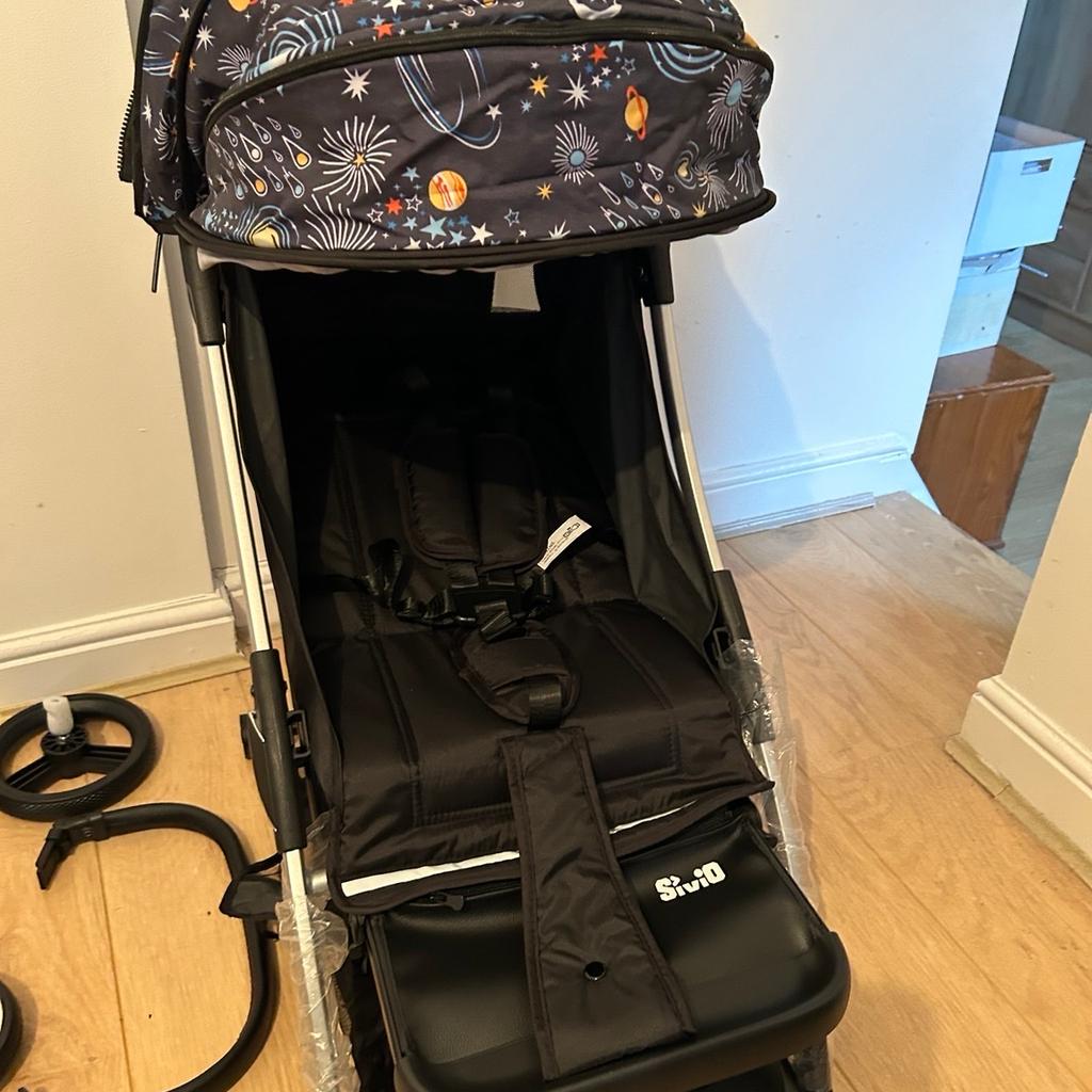 I’m selling a brand new never used baby pushchair. This normally retails for £280. Easily foldable for the car. I’m open to reasonable offers and prefer collection only in the Huddersfield area