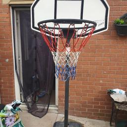 portable basketball ball hoop only been used a couple of times now just taking room up on garden collection only s61