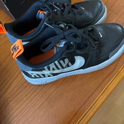 Black grey and orange air forces
Used