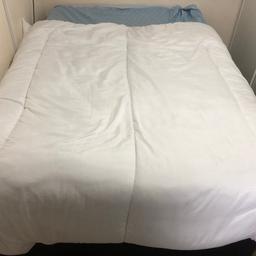 13,5 TOG Duvet for a bed of 135cm that has been used only during 1 month.