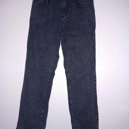 Shein women black straight leg jeans. High waist black Jean's. Condition: Used very good Size: L Brand: Shein Features: Pockets Leg style: straight leg.
