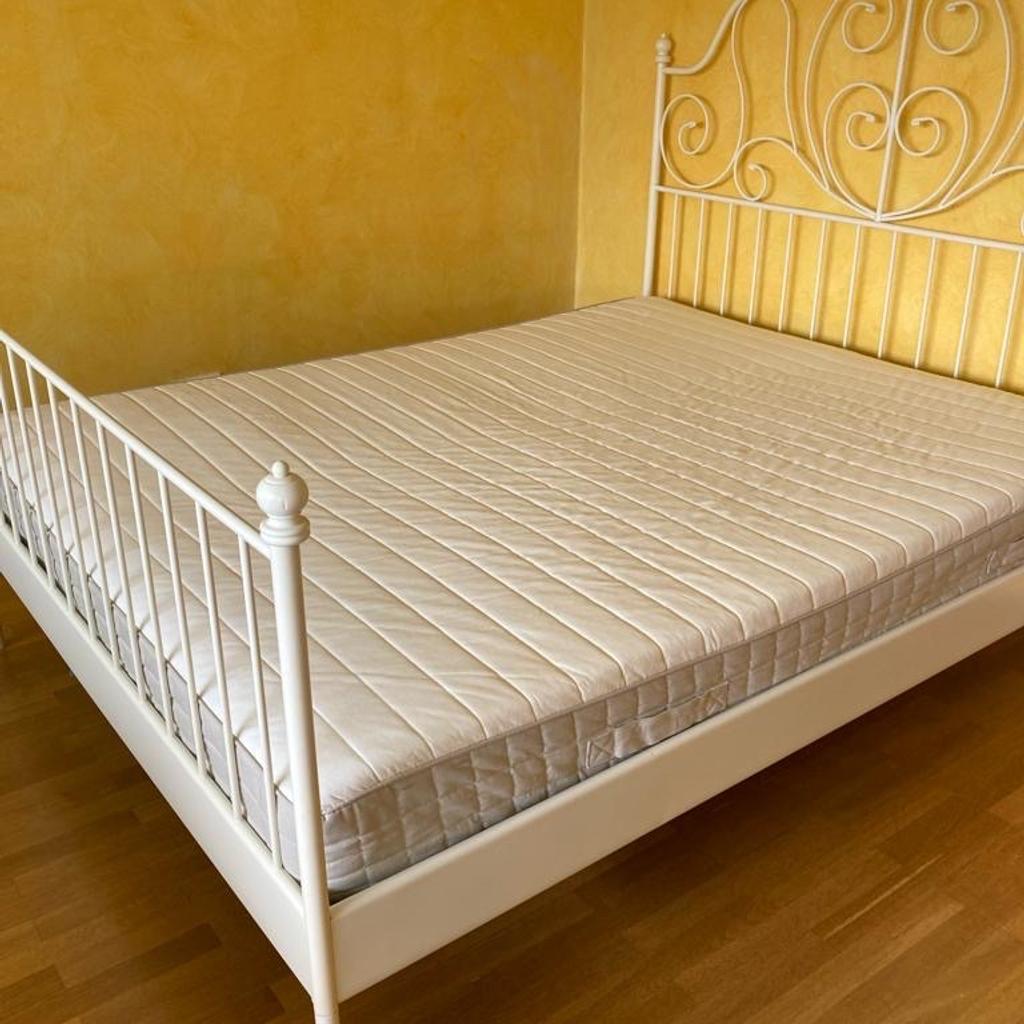 160x200 Bett inklusive Matratze
Sehr guter Zustand, kaum benutzt!
NP insg.: 389