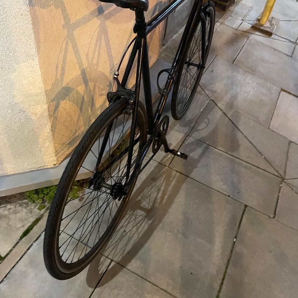 This is a black single speed not wanted anymore fit for any height any size no problems rarely any scratches