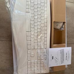Seenda Ergonomisches Tastatur Maus Set, 2.4G USB Kabellose Fullsize Tastatur und Maus mit Handgelenkauflage und einklappbaren Ständern & Wireless Keyboard Mouse, Weiß, mit Originalverpackung, ungenutzt