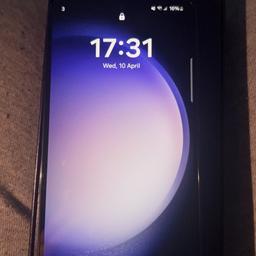 Like new condition. No scratches, marks or any damage.
Selling as going back to iphone.
Have had it since November 2023 but just don’t use it often.
128Gb and unlocked to any network.
Buds are brand new never been used.
If interested text 07572 295389.