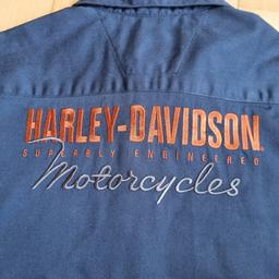Harley Davidson Herrenhemd, kurzarm
Gr. L, dunkelblau (die Farbe ist etwas dunkler als auf dem Foto)
ungetragen, neu
NP über € 100,--

Wollt Ihr mehr Produkte entdecken?
Geht auf meine Seite!
Bei Versand: plus Versandkosten und nur gegen Vorauszahlung

Herrenbekleidung, Motorradhemd