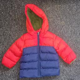 boys coat 
6-9months 
orange and blue with hood 
brilliant condition
