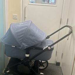 BUGGABOO pram used condition The pram was originally 1115 it comes with both seats& a toddler bump seat thing 🤣
Price can be negotiated x