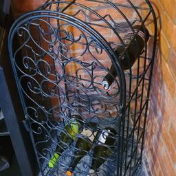 Wine & Beer Bottle Rack

Beautiful 😍

From smoke free home

Collection only from Lichfield WS14. Bottles shown not included