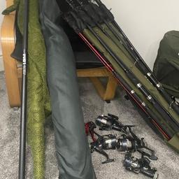 5 rods
5 reels
2 landing nets
2 folding chairs
2 sets of bite alarms with tripods
2 bivys
Box full off full set up carp rigs hooks weights floats artificial bait boiles and much more
Will take offers of swops
Still like new only been couple off times
Only selling due to having no time for it and it’s taking up space