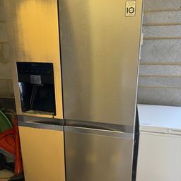 American stainless steal fridge freezer with a no plumbing ice machine, in good working order, 
Only problem with it is the freezer door has discoloured due to putting in the garage as a back up fridge freezer, ideal for someone to use for the same purpose