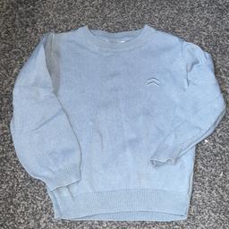 Boys jumper in blue.
Size 18-24 months. 
Worn a few times but in excellent condition.