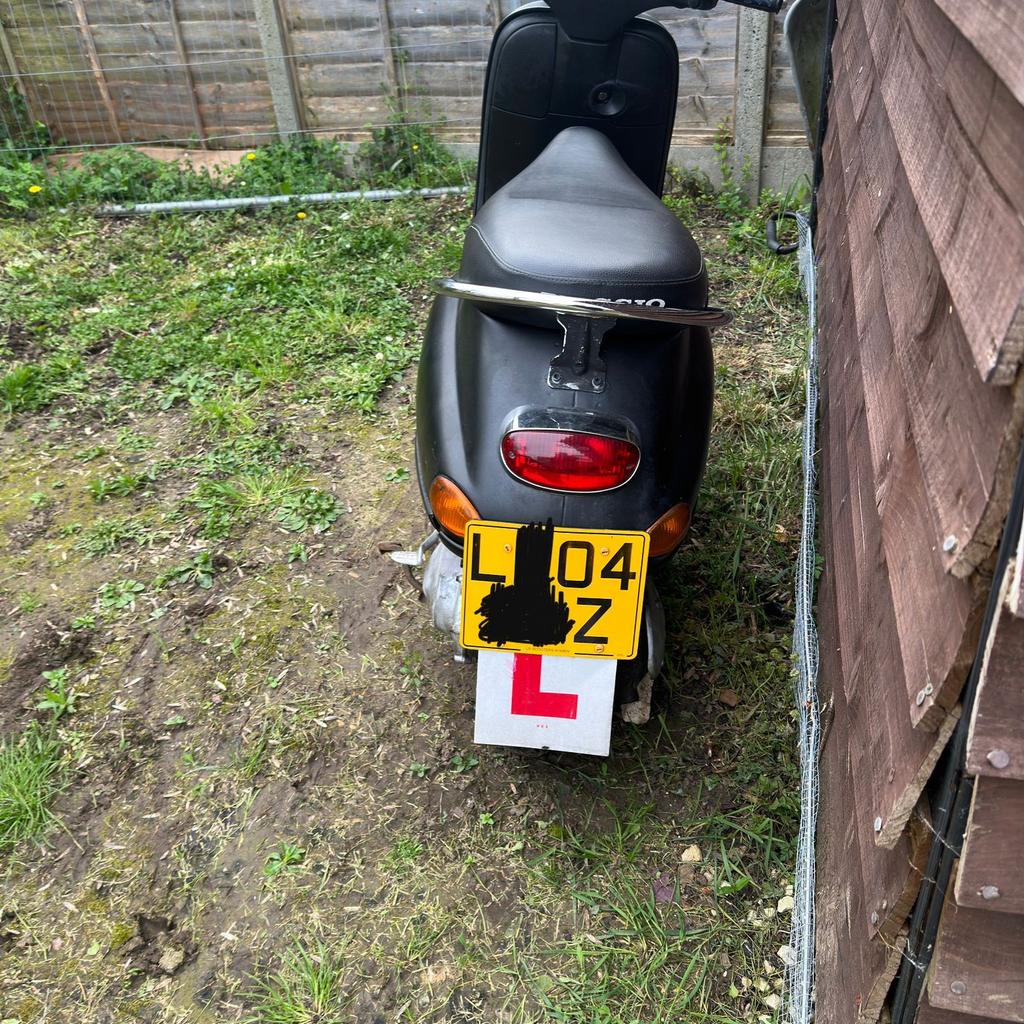 et2 was a 50cc now has a 70cc mallosi big bore kit and mallosi multi var variator , needs carb tune up as smoking alot it does start electric or kick, it was ulez compliant and mot till march 2024, now has run out, have v5 and two keys.