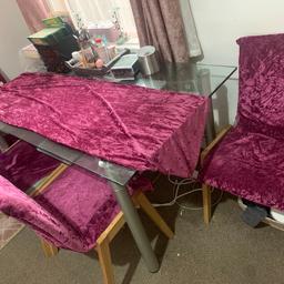 Glass table 6 seater expands to 10 seater
4 chairs either covers and table runner
Need to dismantle yourself
Fair condition hence price
£40 ono for lot