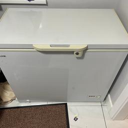 Logik chest freezer with lock in good condition
Collection only plz.