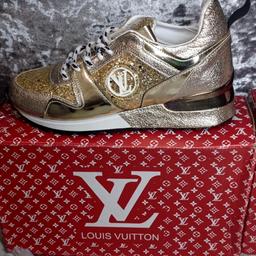no offers, price already reduced from £45, grab a bargain
last pair in gold, size 5
trainers come with box and dust bag
only bank transfer, no PayPal
postage £4.90 with Royal Mail 2nd class signed for