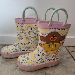 Little Girls size 5 hey duggee wellies boots