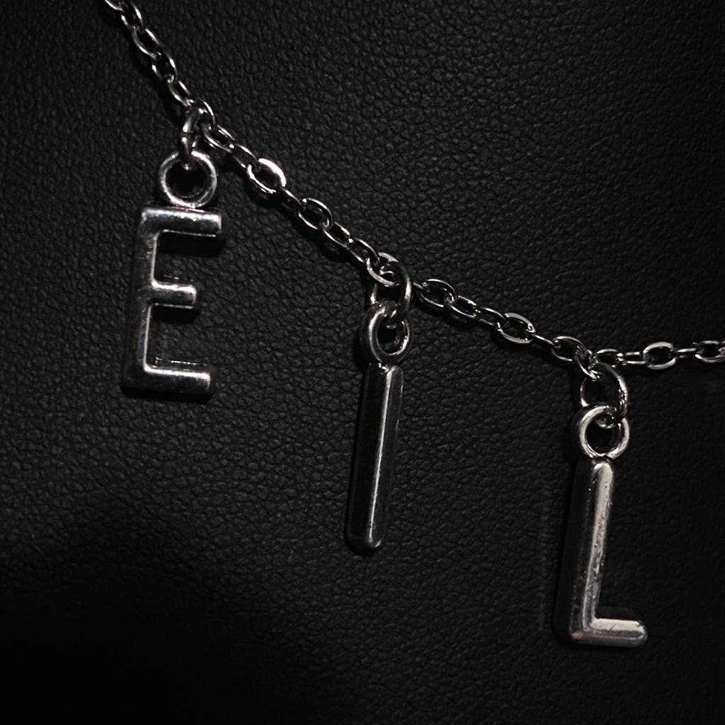 handmade EILISH letter pendant necklace
billie eilish necklace, great for fans
adjustable and super cute
billie has also worn one similar in the past
free shipping 🖤