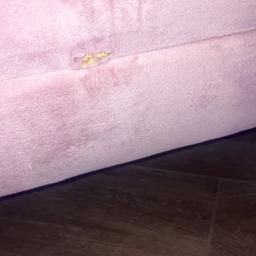 Pink chaise for sale little damage to side