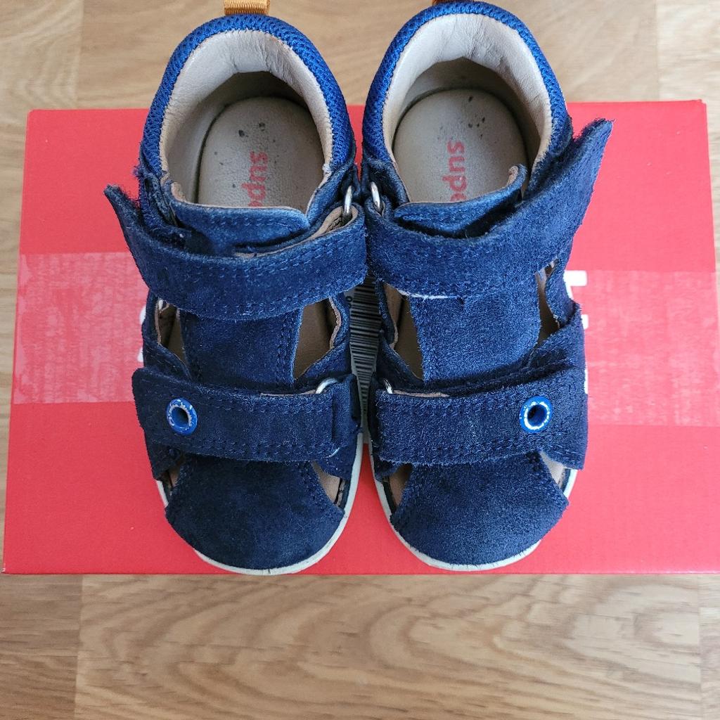 Verkaufe Superfit Baby- Sandalen, Größe 20.
Ich bin gelernte Schuhverkäuferin, und daher sind die Schuhe sehr gepflegt und in sehr guten Zustand.
NP. 59.90€