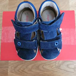 Verkaufe Superfit Baby- Sandalen, Größe 20.
Ich bin gelernte Schuhverkäuferin, und daher sind die Schuhe sehr gepflegt und in sehr guten Zustand.
NP. 59.90€