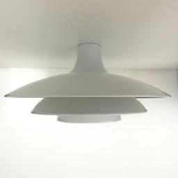 Scandinavian style white metal lamp shade
John Lewis
Excellent condition
Selling due to move