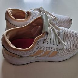 weiße Adidas Schuhe Größe 40 1/2