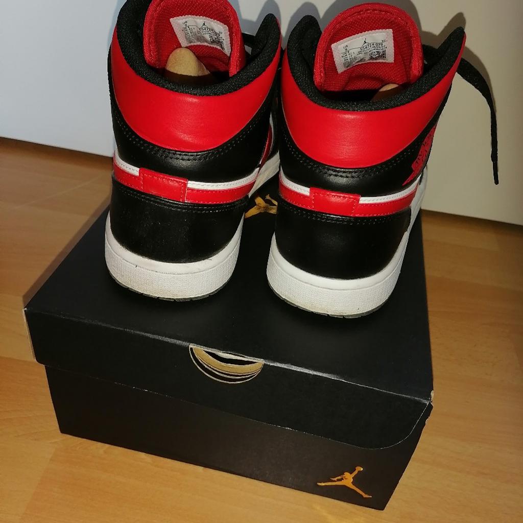 Gebraucht!.

FESTPREIS.!

Nike Air Jordan 1 MID Größe 42/5

Mit Orginalkarton

Black/Fire Red - Whithe Noir/Blanc/Rouge FEU

554724 079

SELBSTABHOLUNG!.