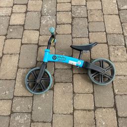 U velo junior balance bike in good condition , lost seat hight ajustment bolt, instaled normal bolt to ajust seat will require spanera