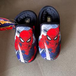 New with tags
Kids Spider-Man slippers size 8
Smoke and pet free household 

LOADS OF OTHER ITEM AVAILABLE PLEASE TAKE A LOOK