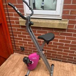 For sale:

Opti magnetic folding exercise bike in pink

Has had minimal use.

Open to sensible offers.

From a smoke/ pet free home.

Collection from SK14
