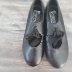 Tap shoes for sale. Size 3. Used a few times. Decent condition. Sold as seen. £5.00