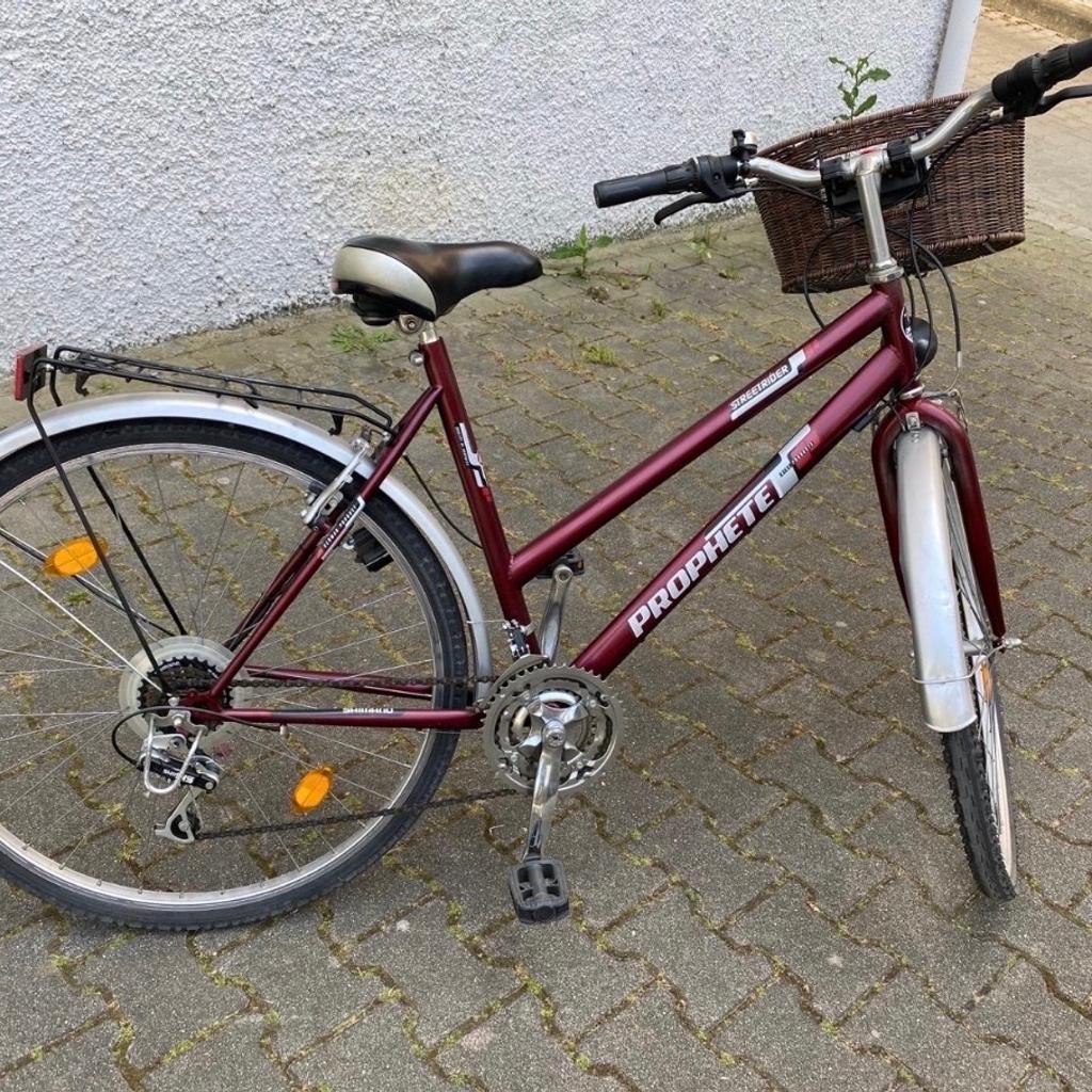 Verkaufe ein Fahrrad von Prophete

Korb und Korbhalterung sind nicht im Preis inbegriffen. Können Sie extra dazu kaufen

28 Zoll, 18 Gang

Abzuholen in Mannheim