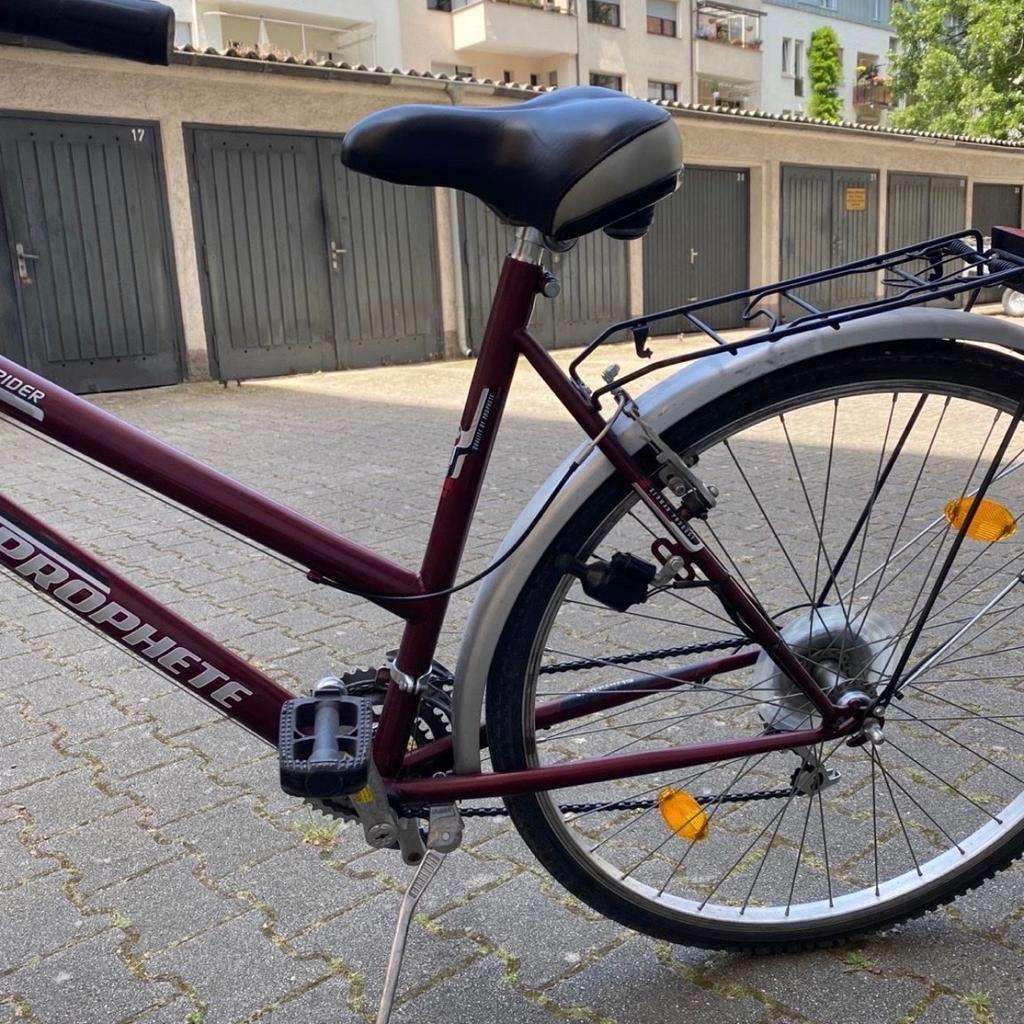 Verkaufe ein Fahrrad von Prophete

Korb und Korbhalterung sind nicht im Preis inbegriffen. Können Sie extra dazu kaufen

28 Zoll, 18 Gang

Abzuholen in Mannheim