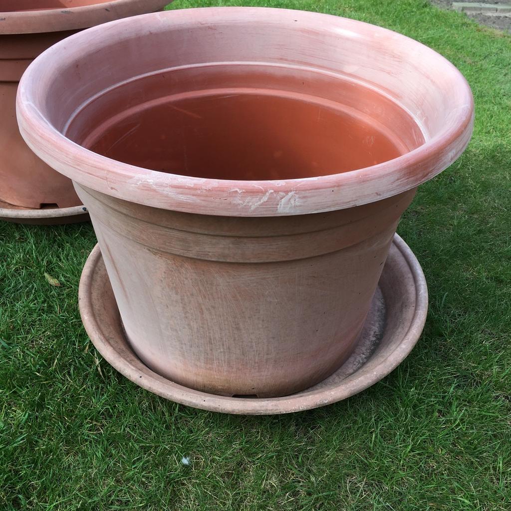 50cm
£4.00 each or can sell separate if needed
Could probably be cleaned up or re sprayed or painted
Tarnished but in good condition
Please click on my profile picture for other items thanks