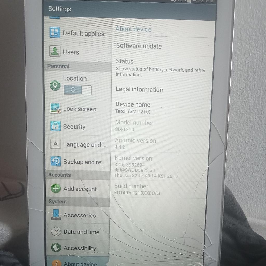 Samsung Galaxy Tab 3 SM-T210 8GB, 7.0 Wi-Fi - White Tablet Android 4.1.2. Condition is Used.the screen cracked but it does not effect the screen in anyway at all everything still works qs it should....

i am not open to no offers

£15 is the price

 Dispatched with royal mail Tracked.

£15 plus £5 to cover postage

cash on collection or bank transfer

no PayPal