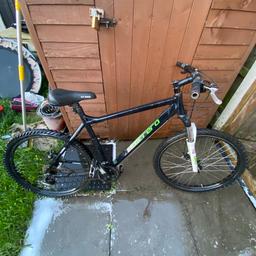 Carrera mountain bike in decent shape just dodgy brakes and egg on front wheel, £10 fix at most all together other than that bikes great and still rideable. Open to cash offers and swaps just need it gone asap😁