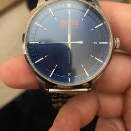 Men’s Hugo boss watch for sale work as it should just needs a new battery.