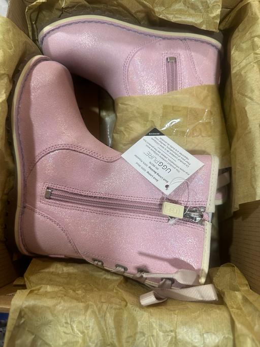 Buy & Sell West London Acton - West London - Photos for Ugg Boots