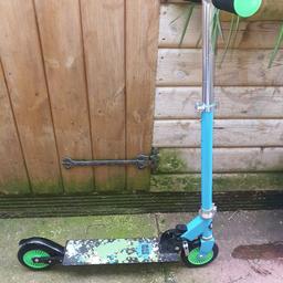 Kids Scooter. 5+
Hardly use.
Height adjustable.
Folds up.
Back brake.

Collection Only