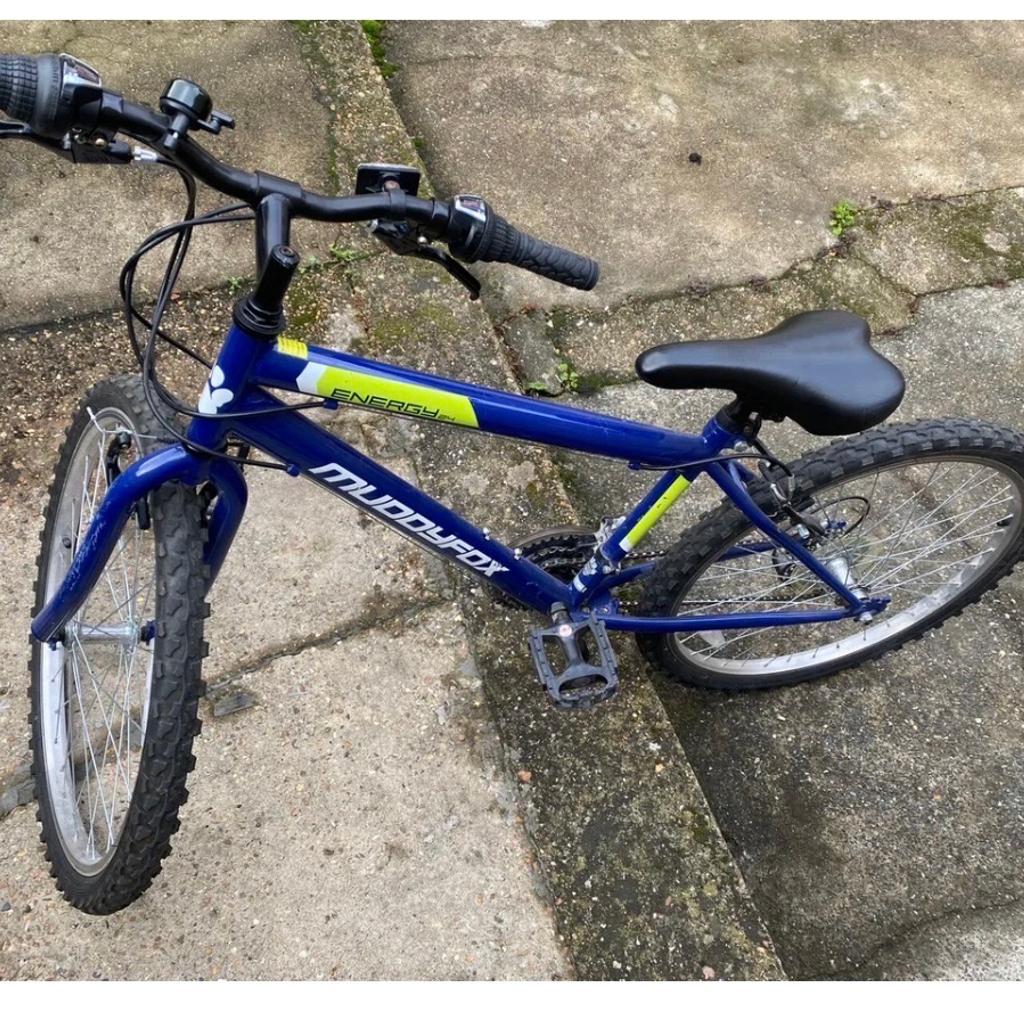 Here for sale I have a blue Muddy Fox bike

In good used condition

Please look at pictures

Payment on collection

Collection from Dalston or Stoke Newington London

From a pet and smoke free home