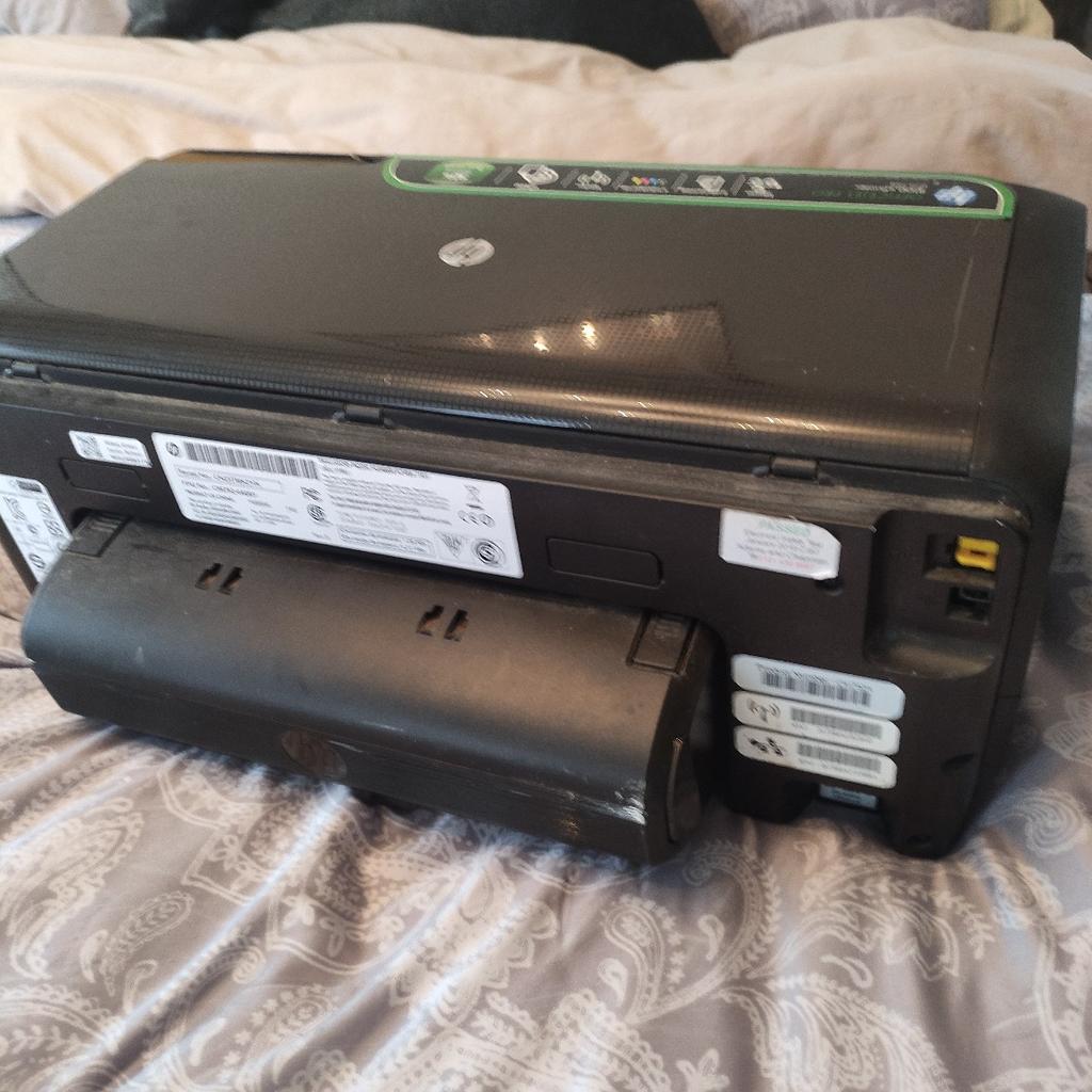 HP printer 8100, used.

Spares or repairs.

Print head error, no cartridges.

Collection Wolverhampton WV37AR.