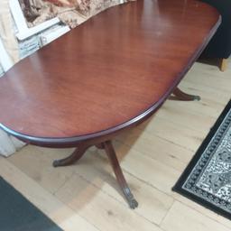 Oak dinning table in good condition from smoke and pet free home.Collection only