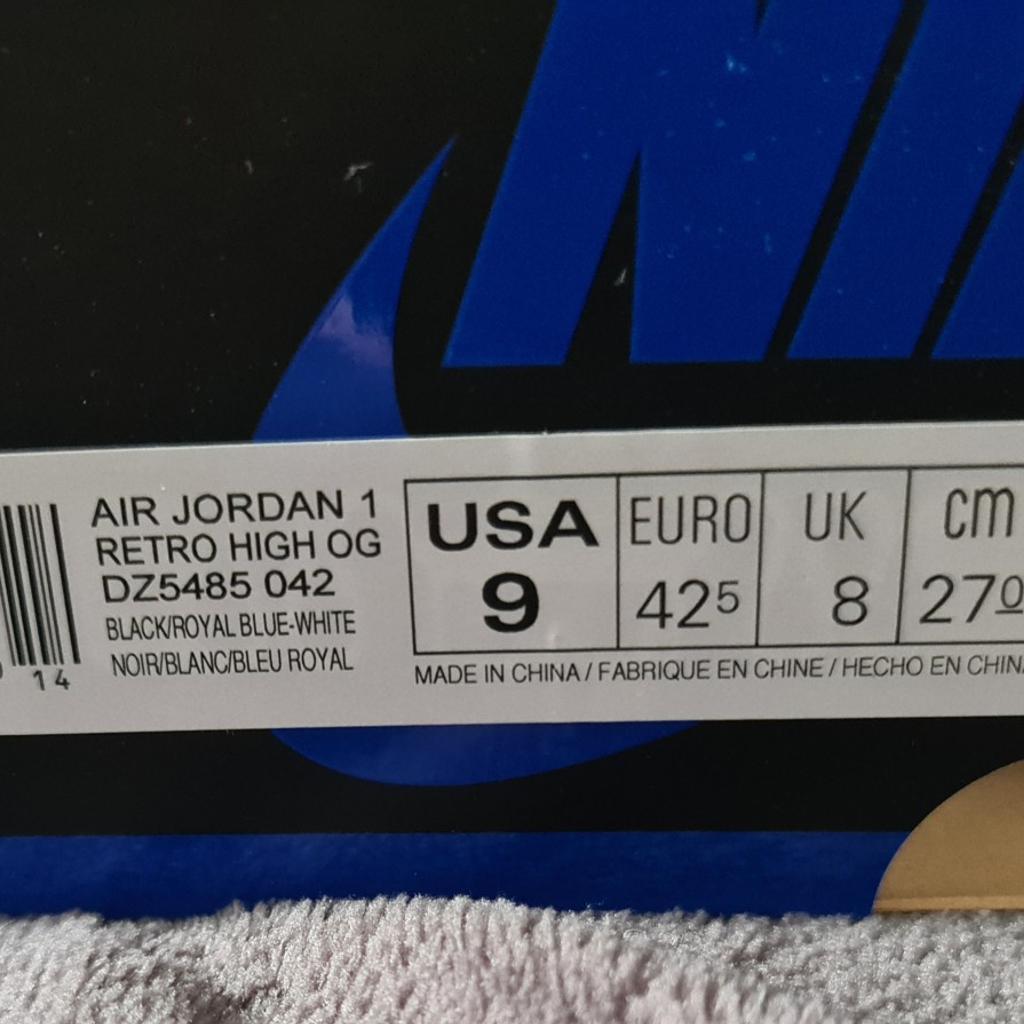 Nike Air Jordan 1 High OG Royal Reimagined
Farbe: Blau/ Schwarz
Gr.: 43
Original, neu, ungetragen und Originalverpackt.
Versand erfolgt Double boxed und ist gegen Aufpreis möglich.

100% Original

Bezahlung erfolgt per Paypal, Überweisung oder Bar bei Abholung

Bei Rückfragen gerne anschreiben

Privatverkauf. Keine Rücknahme oder Gewährleistung da Privatverkauf