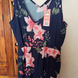 beautiful navy floral boohoo summer jumpsuit with pockets new with tags