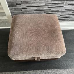 Dfs footstool with storage
Height 40cm Width 56cm Length 60cm
Collection only L9