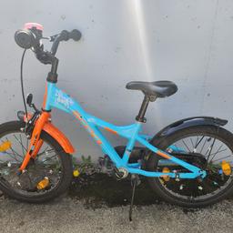 Verkaufe ein Fahrrad mit Rücktritt. 18 Zoll. Sehr guter Zustand. Die Sticker und Sternchen an den Speicheln können entfernt werden und somit auch für Jungs geeignet.