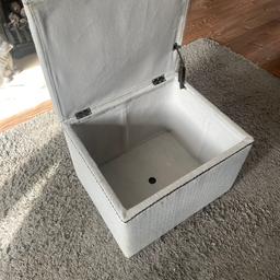 Grey storage box, had a bit of use, but still in good condition, can deliver to local area for an extra fee